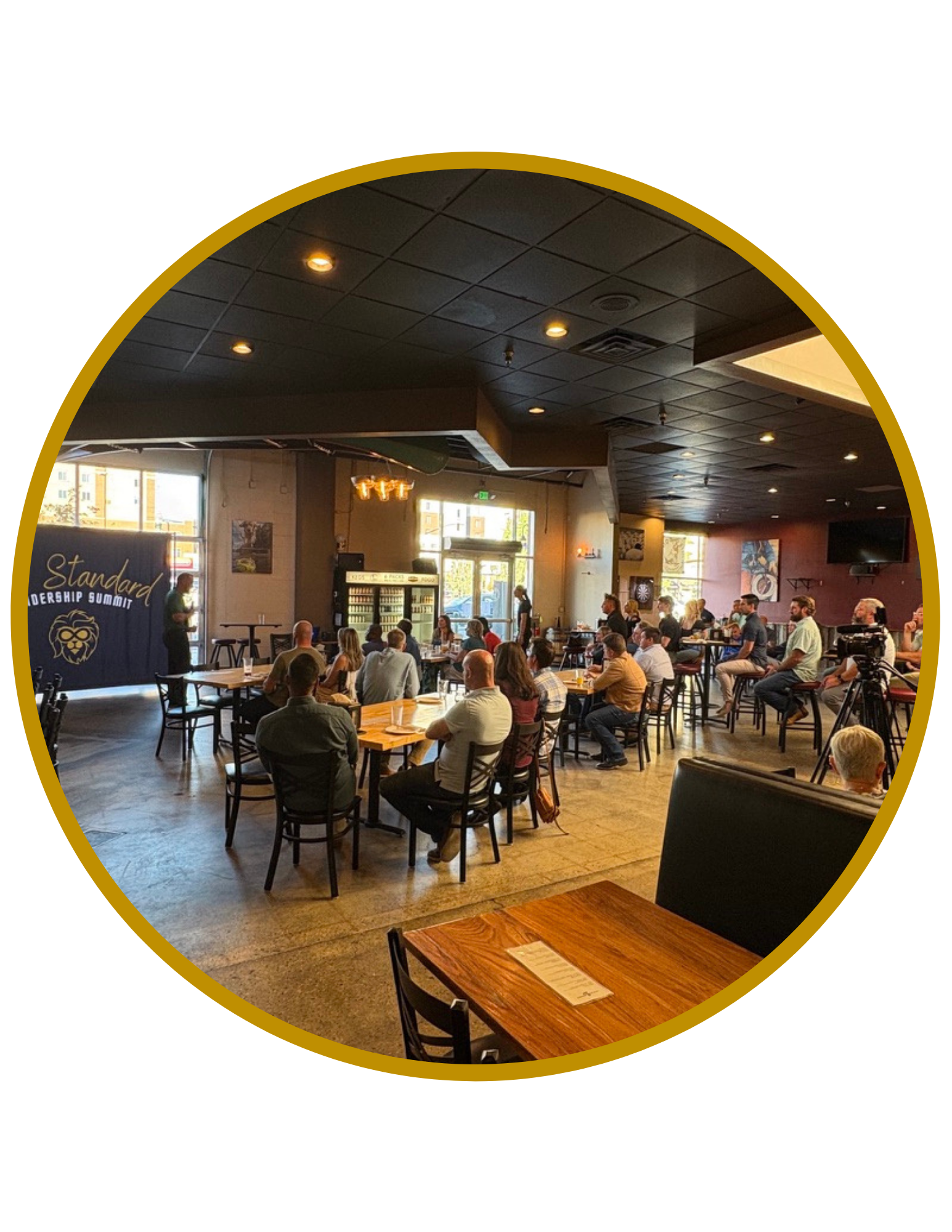 HAPPY HOUR WITH CLINT HURDLE (6)